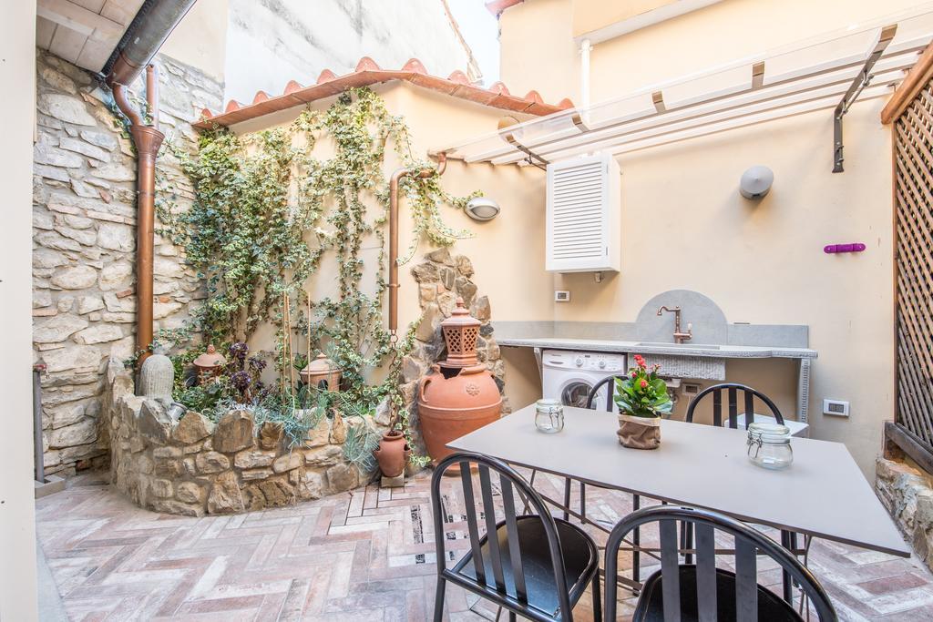 Giglio Apartments By Mmega Floransa Dış mekan fotoğraf